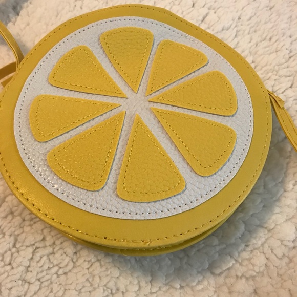 Yellow Lemon Shaped Crossbody Bag - Picture 5 of 8